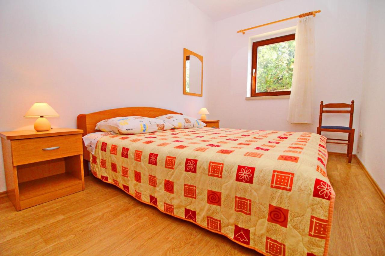 Apartment Classic Zrnovo Bagian luar foto